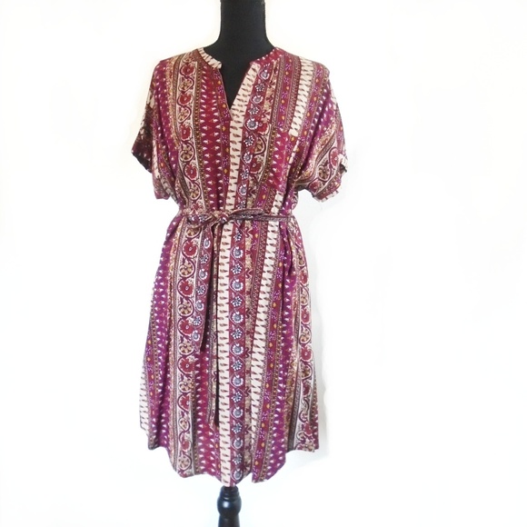 Forever 21 Dresses & Skirts - F21 Belted Patterned Shift Dress